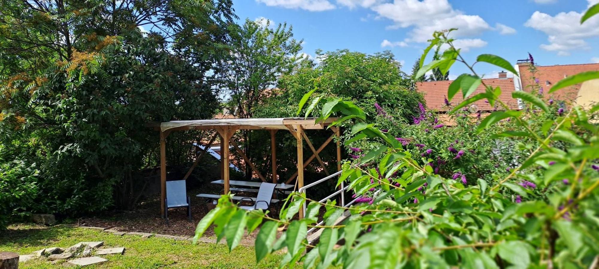 Plitzner Belvarosi Apartmanhaz Егер Екстериор снимка